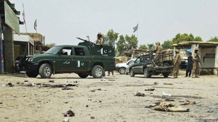 Sulm me armë në një bazë detare në Pakistan, 6 të vrarë