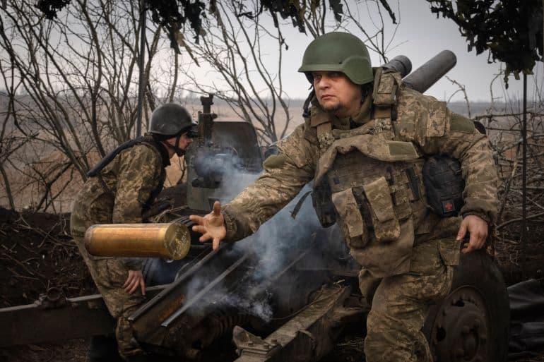 Rusia rrëzon dhjetëra dronë, Kremlini paralajmëron NATO-n mbi Ukrainën
