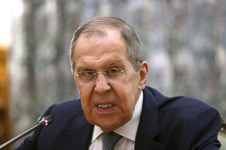 Lavrov: Nëse Perëndimi dëshiron të luftojë, ne jemi gati