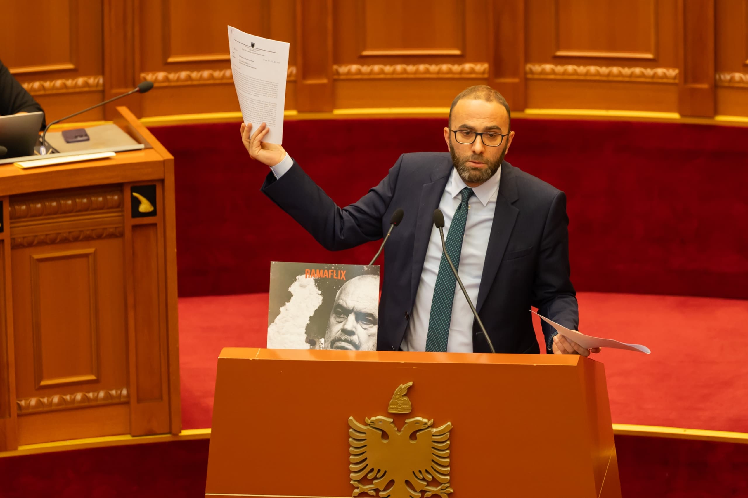 Bardhi: SHISH i shërben krimit të organizuar. Kandidatët për deputetë të PS vendosen nga bandat