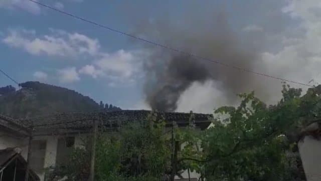 Zjarr në një banesë në Korçë, pësojnë djegie dy persona