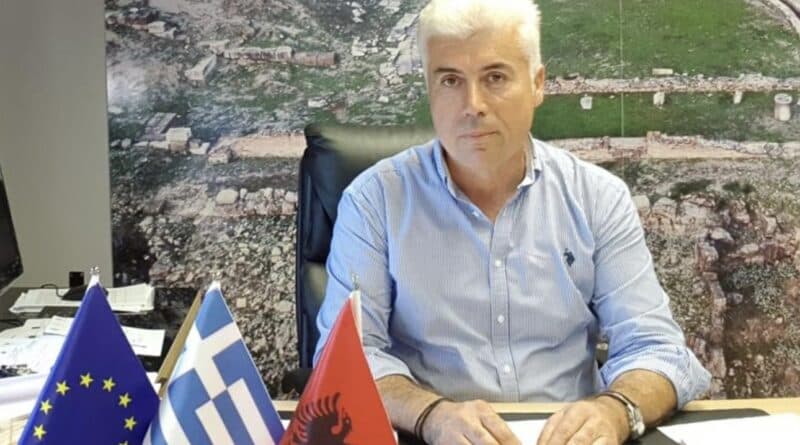 Procedura fiktive tenderimi, SPAK dërgon për gjykim ish-kryebashkiakun e Finiqit dhe 4 ish-zyrtarë