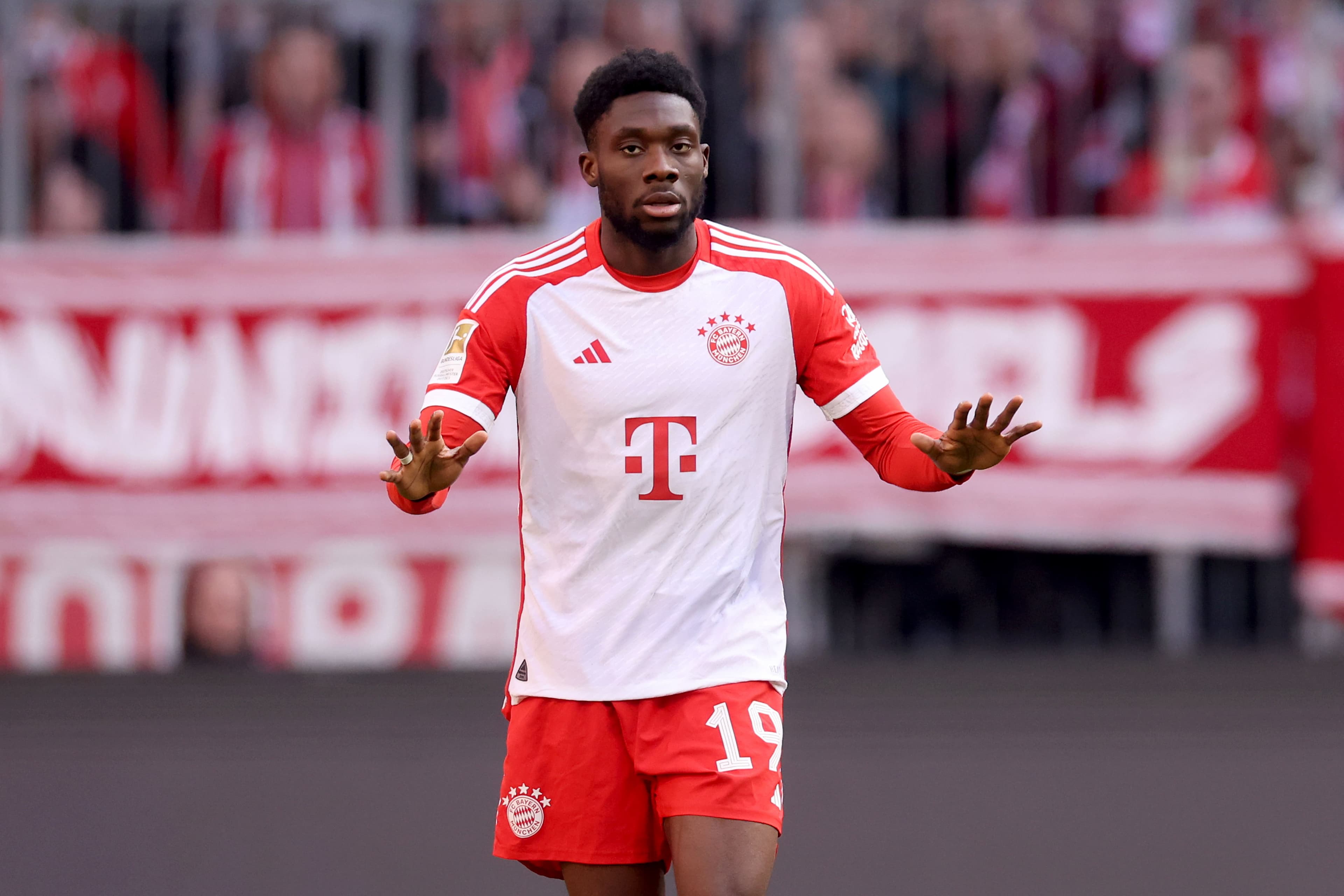 Alphonso Davies, afër Real Madridit