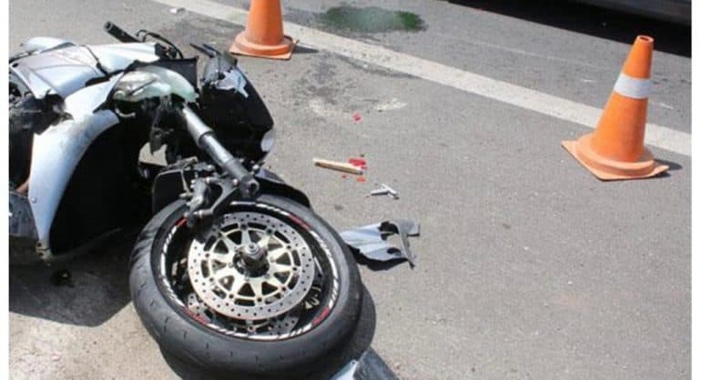 Udhëtonte me motor, humb jetën një person në Durrës