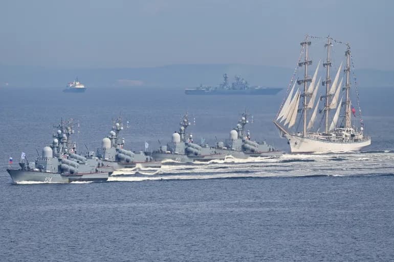 Anijet luftarake të Rusisë dhe Kinës hyjnë në Paqësor për stërvitje