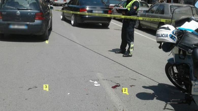 Katër aksidente me makina dhe motor në Tiranë, arrestohen shoferët e përfshirë