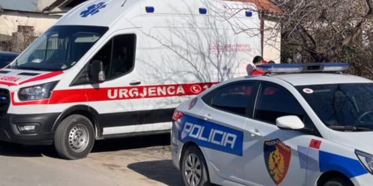 I riu në Tiranë përplas me motor këmbësoren, plagoset dhe vetë