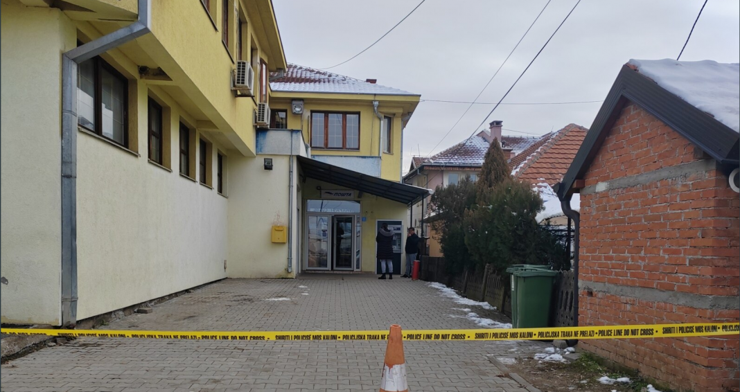 Aksion i përbashkët i MPB dhe PK/ Mbyllen institucionet paralele serbe në 10 komuna të Kosovës