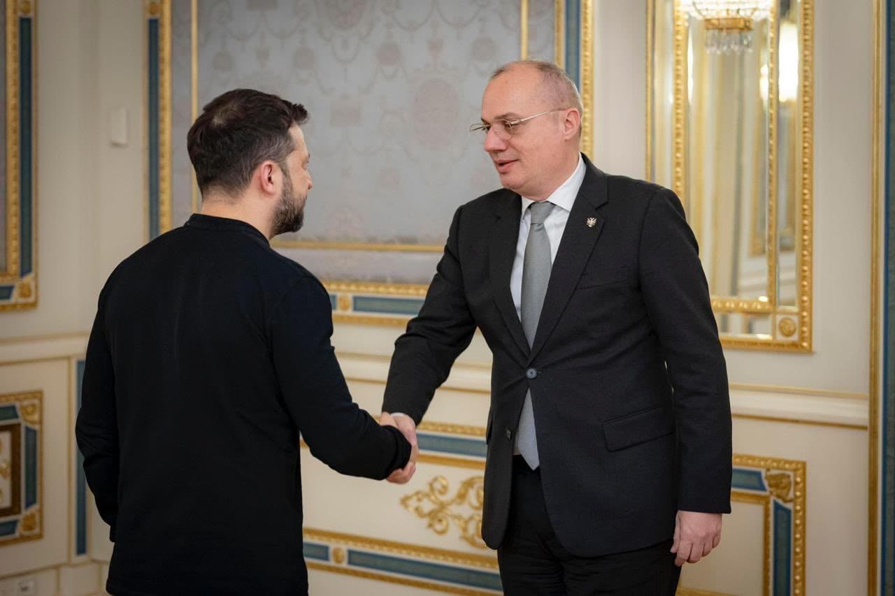 Hasani takon Zelenskyn dhe zyrtarët e lartë në Kiev: Shqipëria mbështet Ukrainën në rrugën e saj drejt paqes