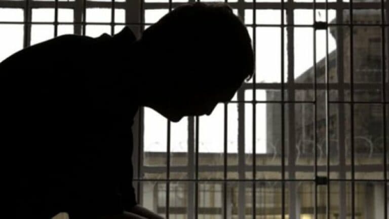Tiranë/ I arrestuar për vjedhje, 46-vjeçari gjendet i vdekur në bllokun e sigurisë