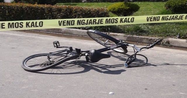 60-vjeçari rrëzohet nga biçikleta, ndërron jetë në spital
