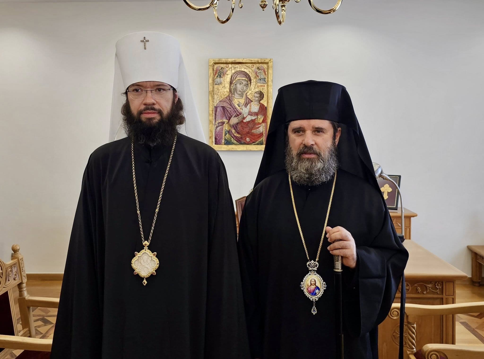 Kryepeshkop Joani pret delegacionin e kishës ruse, diskutimi për luftën në Ukrainë