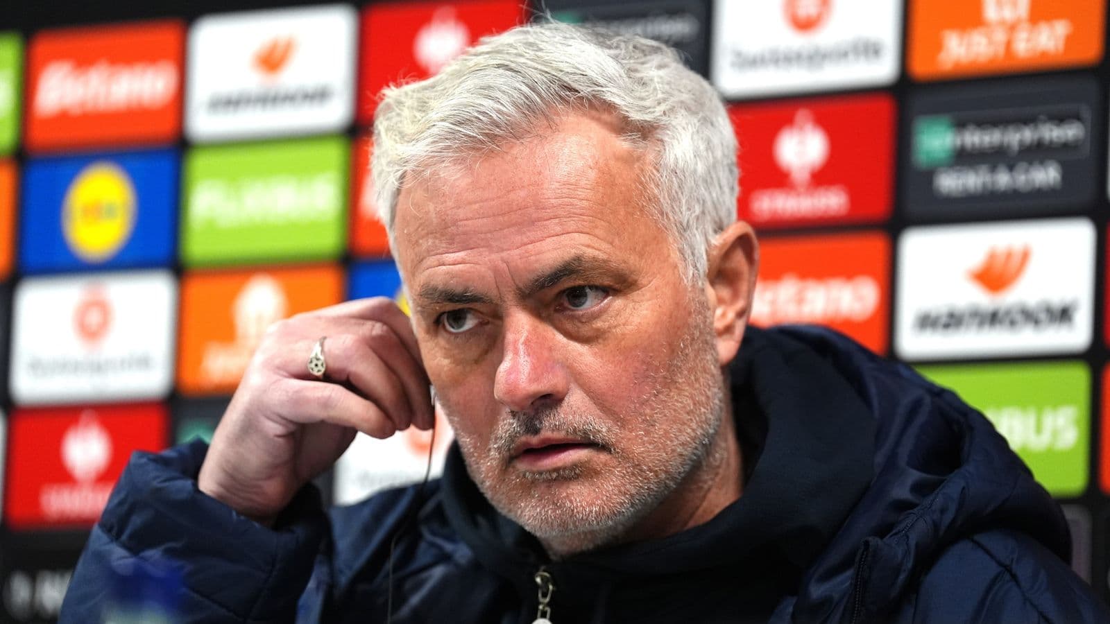 Manchester United, pretendon Jose Mourinhon