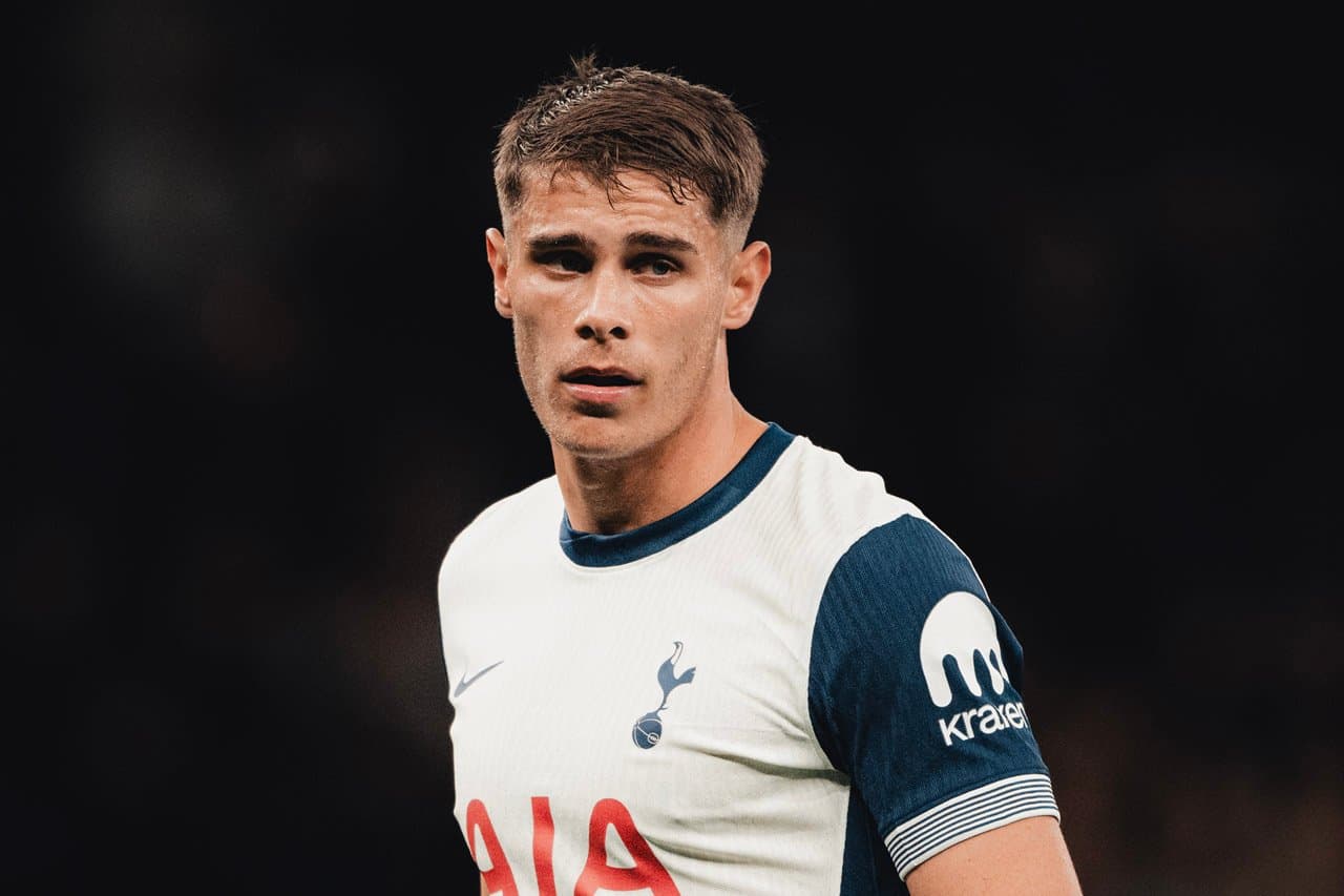Tottenham Hotspuri, përcakton çmimin për Micky van de Ven