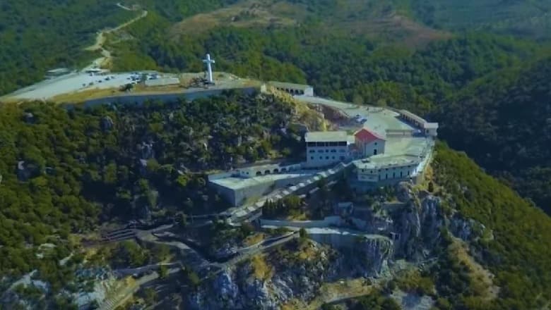 Kisha e Laçit/ Pas polemikës në publik të ngritur nga "Xhadat", reagojnë krerët e Françeskanëve Shqiptarë