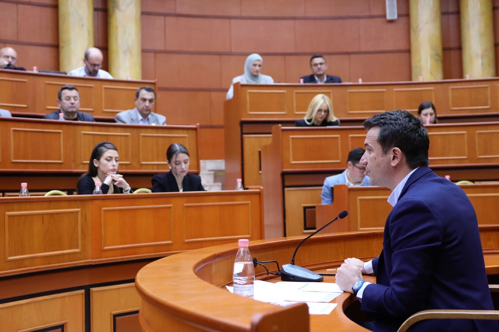 SPAK refuzon kërkesën, Veliaj nuk lejohet të marrë pjesë në mbledhjen e Këshillit Bashkiak ku diskutohet buxheti