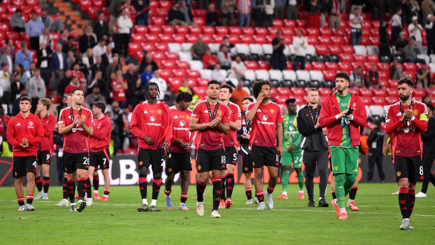 Manchester United, dy objektiva për mesfushën