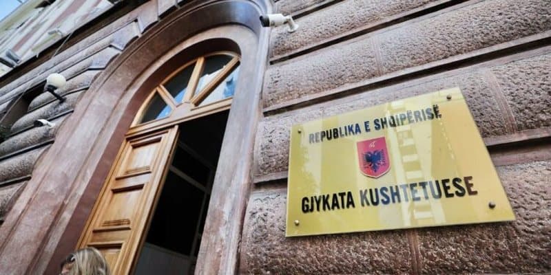 Magjistratët kërkojnë zbatimin e menjëhershëm të vendimit të Gjykatës Kushtetuese për pagat