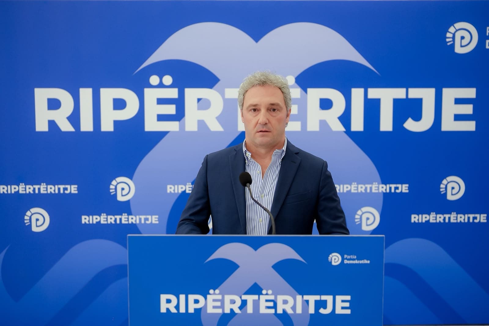 Hemodializa, Spahia: Shëndetësia përdoret për skema klienteliste