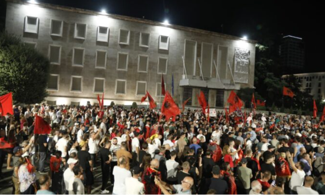 Sot dita e 106-të e protestës, diaspora zbret sërish në shesh