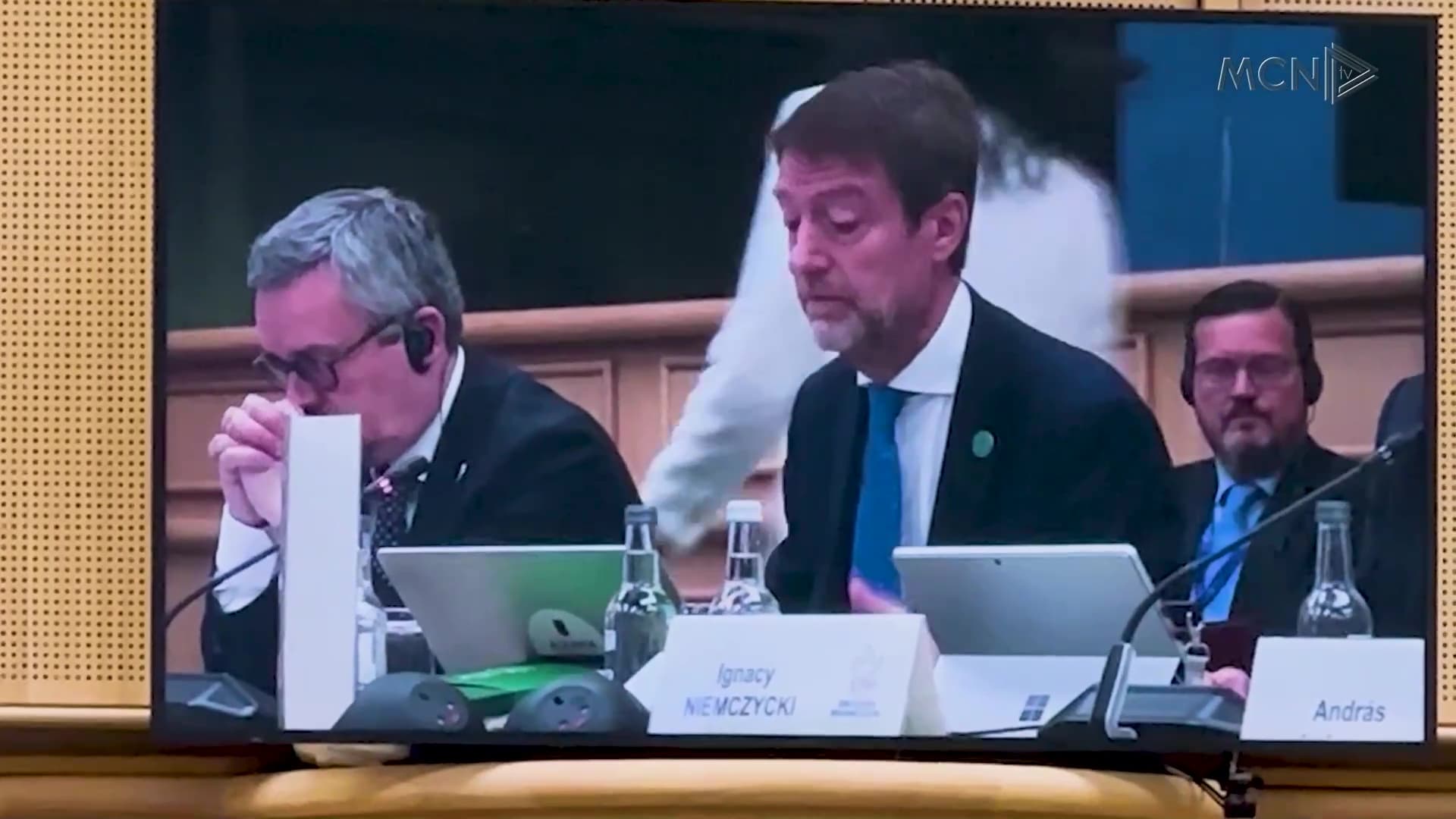 Na ndihmoni me integrimin! / Hoxha: Sfidat që kemi duan ekspertizën e BE-së (VIDEO)