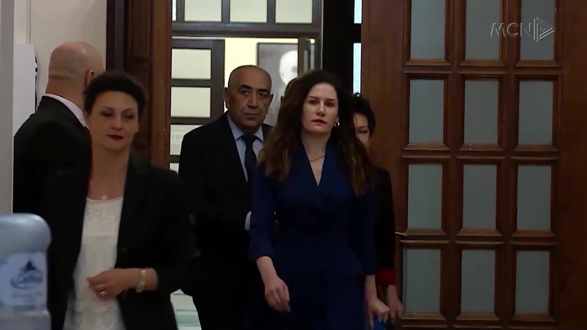 “Qeveria Rama e tronditur” / “Le Monde” i kushton vëmendje arrestimit të Vlora Hysenit
