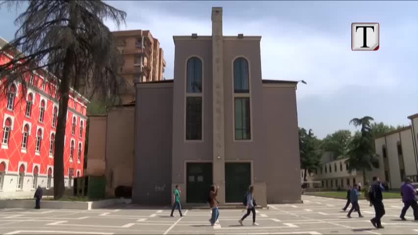 80 vjetori i Teatrit Kombëtar, mes debatit pro dhe kundër shembjes (VIDEO)