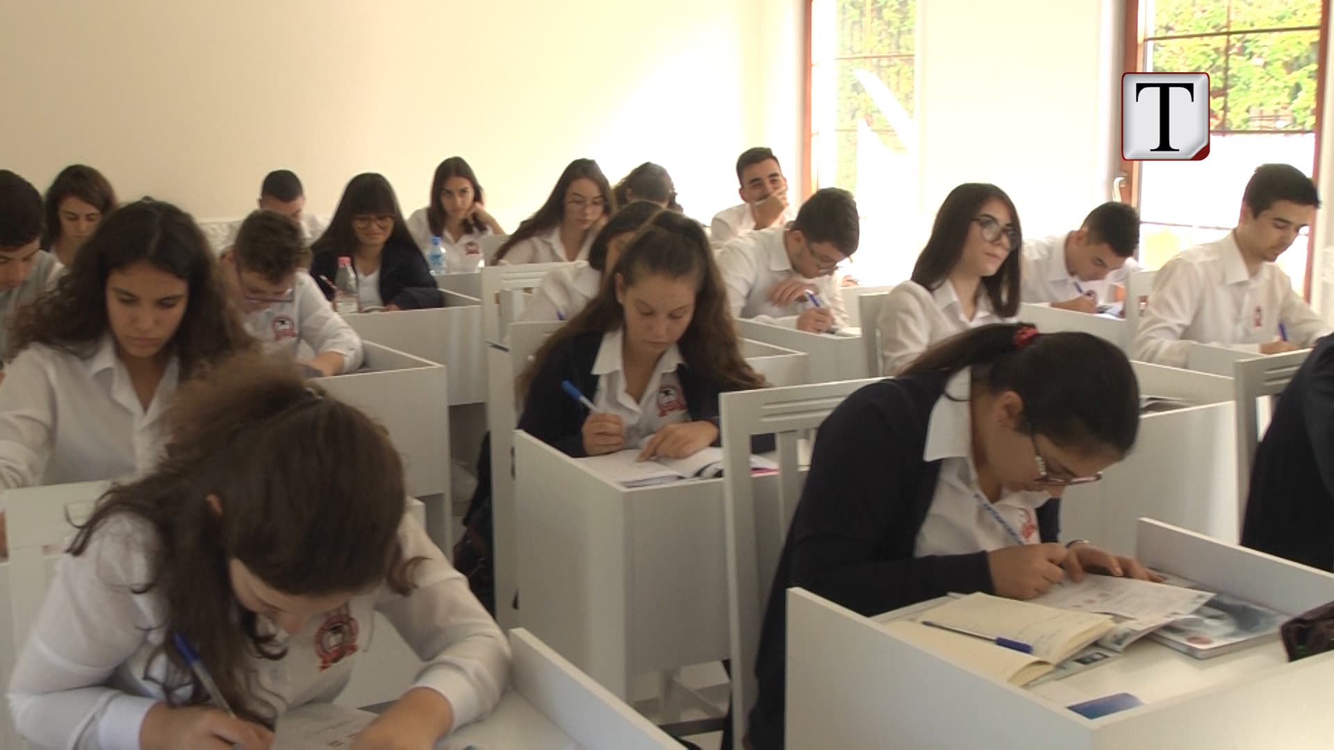 Arsimi publik apo privat për një nxënës të ciklit 9-vjeçar? (VIDEO)