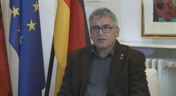 Deputeti i Bundestagut thirrje opozitës: Futuni në zgjedhje