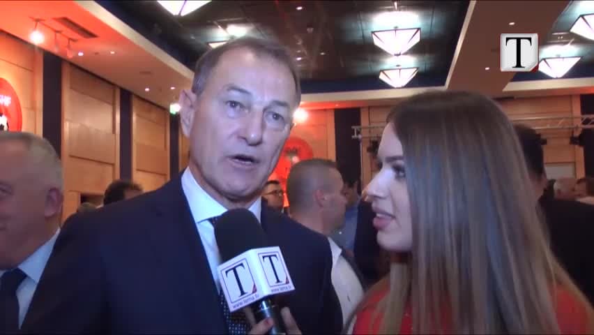 FSHF mbyll vitin me mbrëmjen gala, protagonistë De Biasi dhe Panuçi (VIDEO)