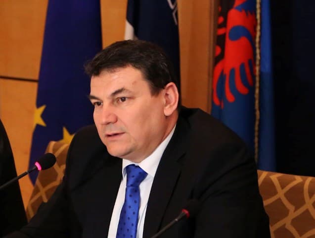 Lirohet nga detyra kreu i Policisë së Shtetit