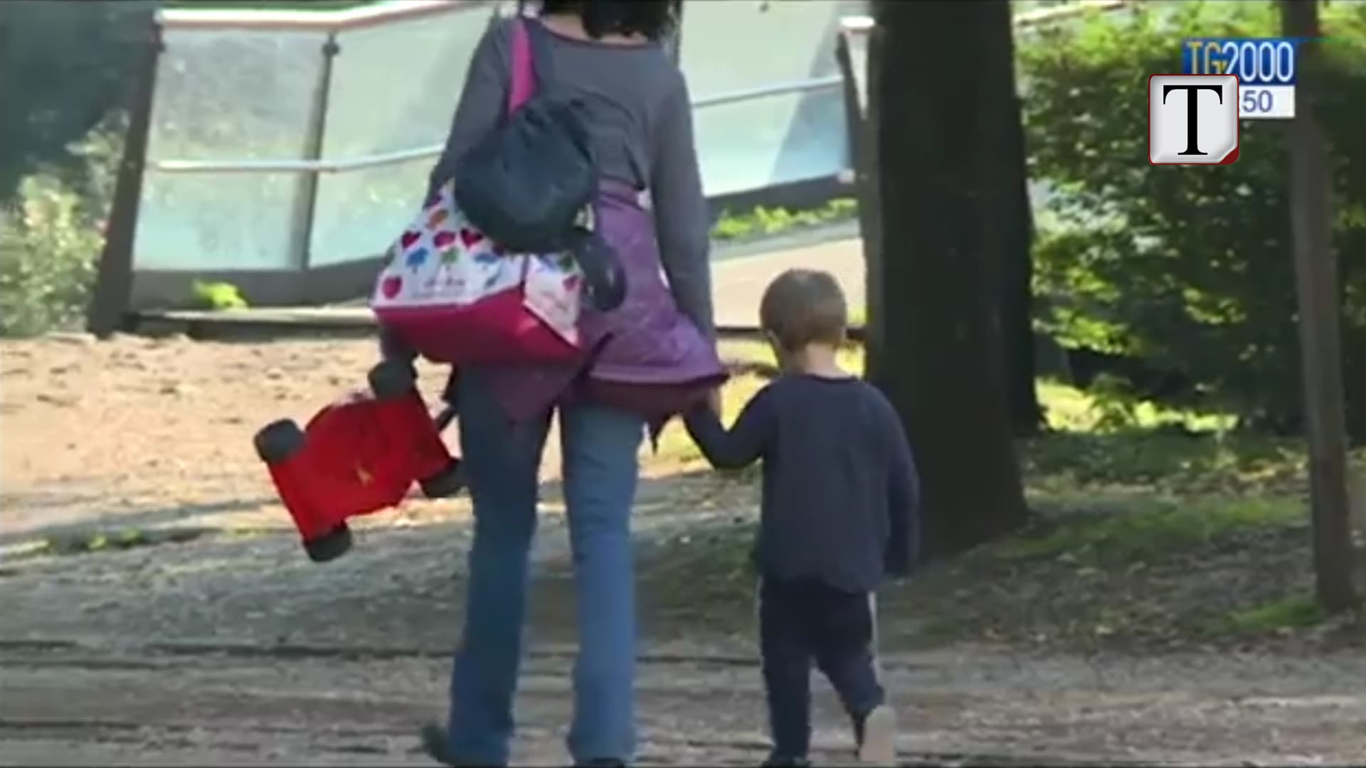Italia "kundër" prindërve me të njëjtin seks (VIDEO)