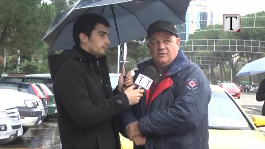 Korsitë e biçikletave në bulevard, ankohen taksistët (VIDEO)