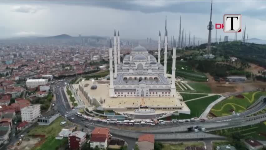 Meta në Turqi, takohet me Erdoganin: Forcojmë bashkëpunimin (VIDEO)