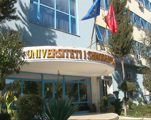 Universiteti i Shkodrës nuk i bindet urdhërit të MA: Studentët nuk do kthehen në auditore