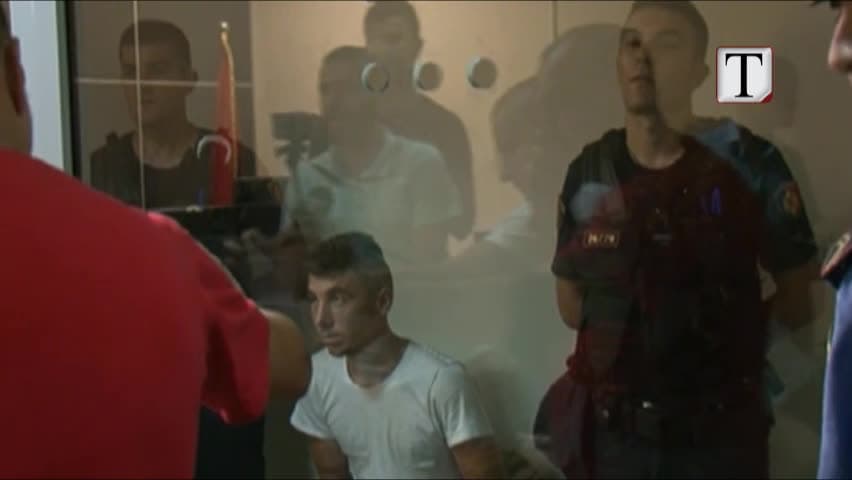 Vrau tetë kushërinjtë, lihet në burg 24-vjeçari (VIDEO)