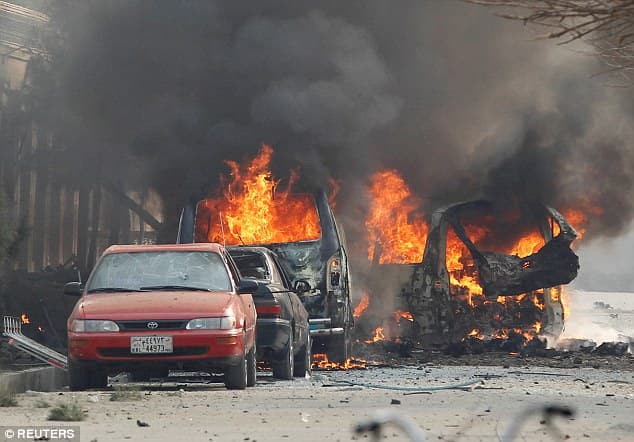 Sulmohen zyrat e "Save the Children" në Afganistan, 3 të vrarë e 24 të plagosur (VIDEO)