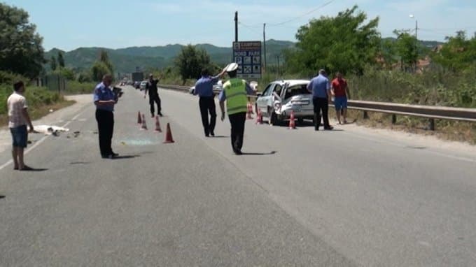 Devoll/ Përplasi për vdekje të moshuarën, arrestohet 36 vjeçari