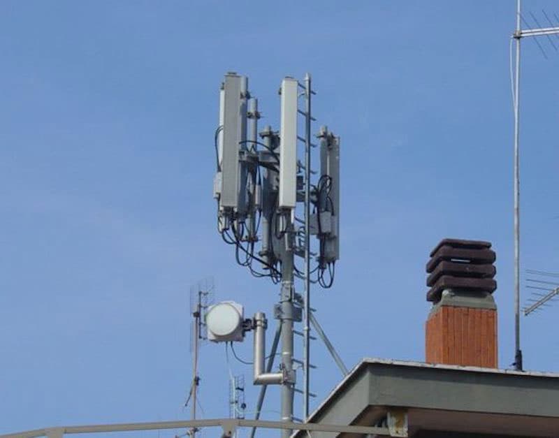 Antenat e celularëve dhe kanceri, një studim i ri nxjerr në pah lidhjen
