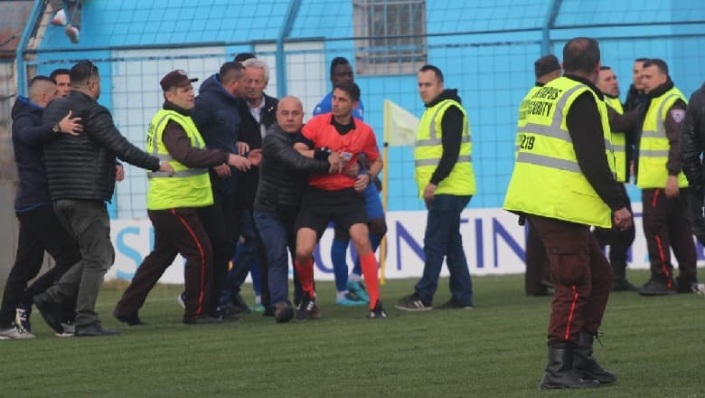 Dhuna ndaj Hamitit në takimin Kamza-Laçi, arbitrat bojkotojnë kampionatin!