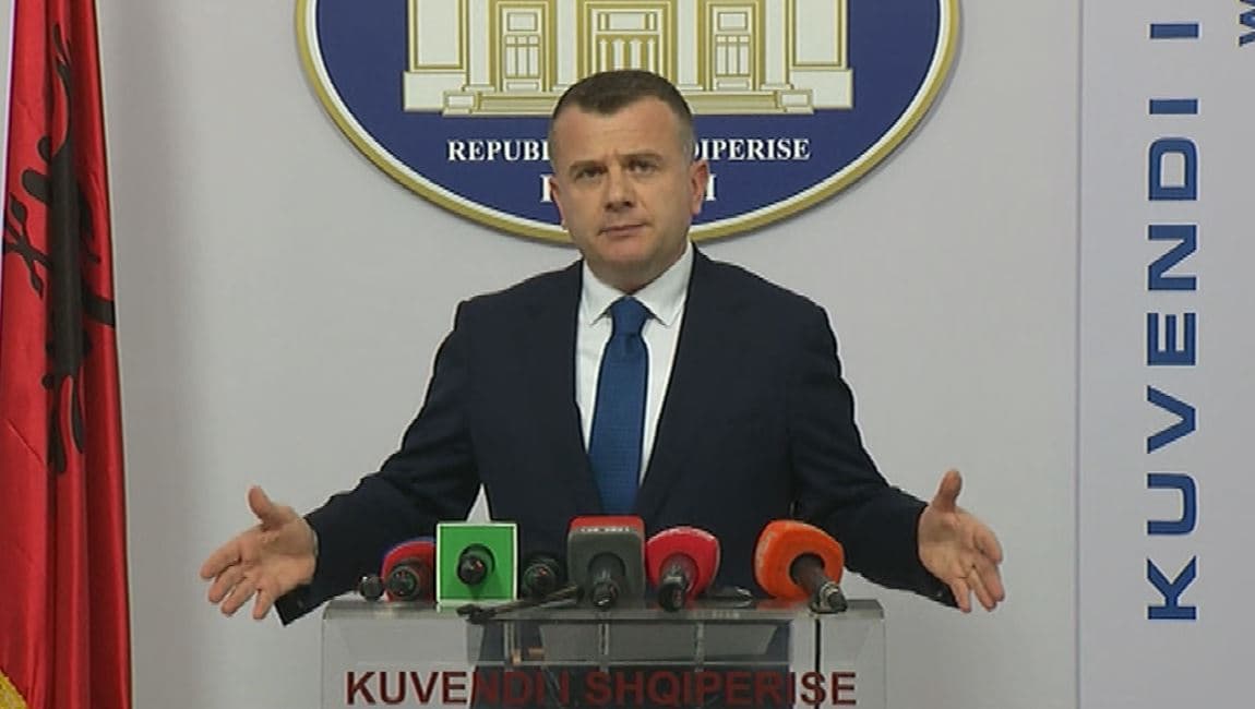 Dëshmia e ish-oficerit, Balla padit Bashën për kallëzim të rremë