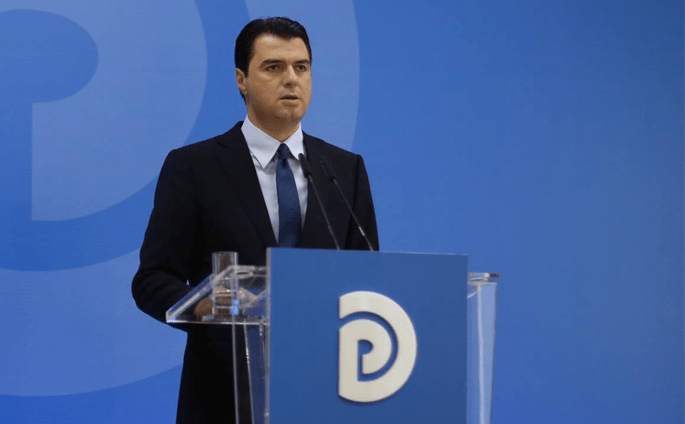 Basha: Të protestojmë për largimin e Fatmir Xhafajt