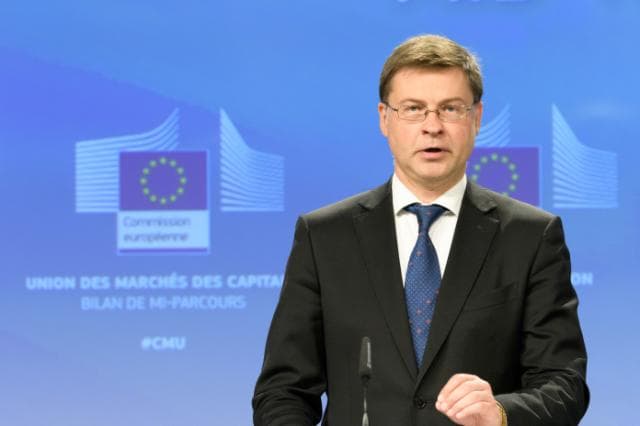 Europa paralajmëron Italinë: Qeveria e re të ndjekë rrugën e deritanishme