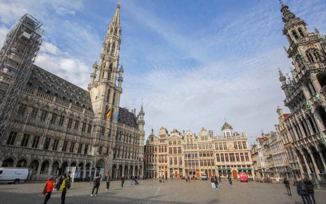 Shtimi i rasteve me Covid mban Belgjikën të mbyllur deri në 1 prill