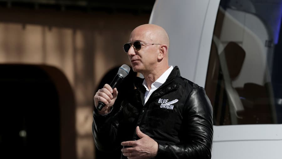 Themeluesi i “Amazon” kritikohet për ambiciet hapësinore: Krijo kushte për punonjësit dhe paguaji siç duhet