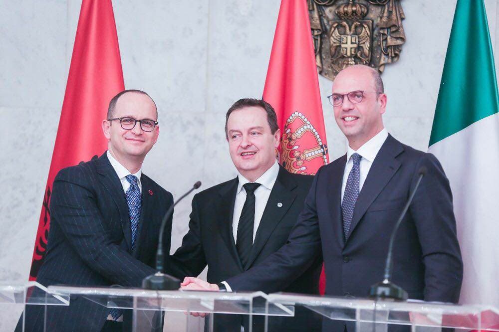 Trilaterali Shqipëri-Itali-Serbi, përpjekje për vënien në jetë të projekteve të BE-së në Ballkan