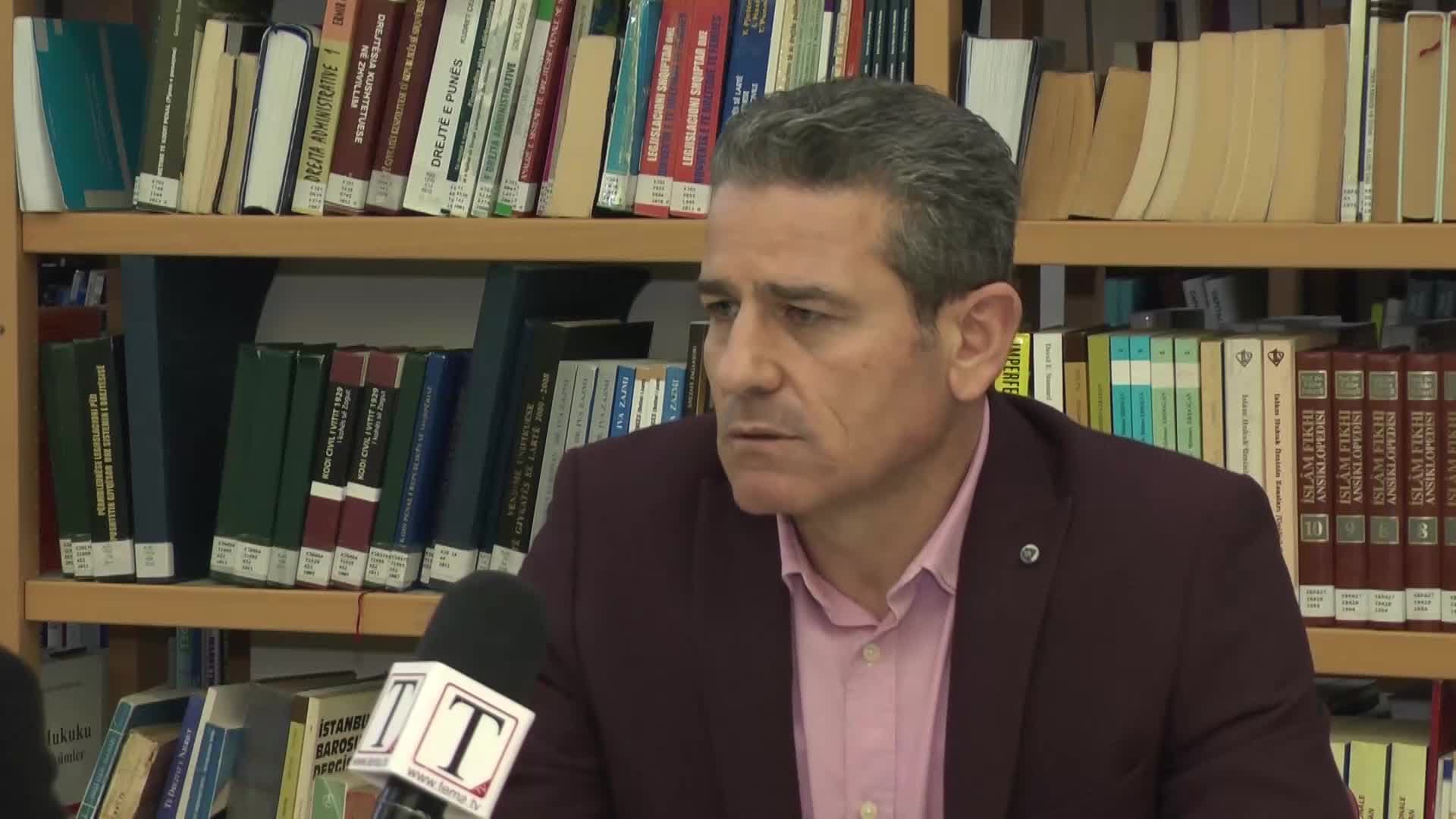 Krizë në media, 120 gazetarë të larguar nga puna për 3 muaj (VIDEO)