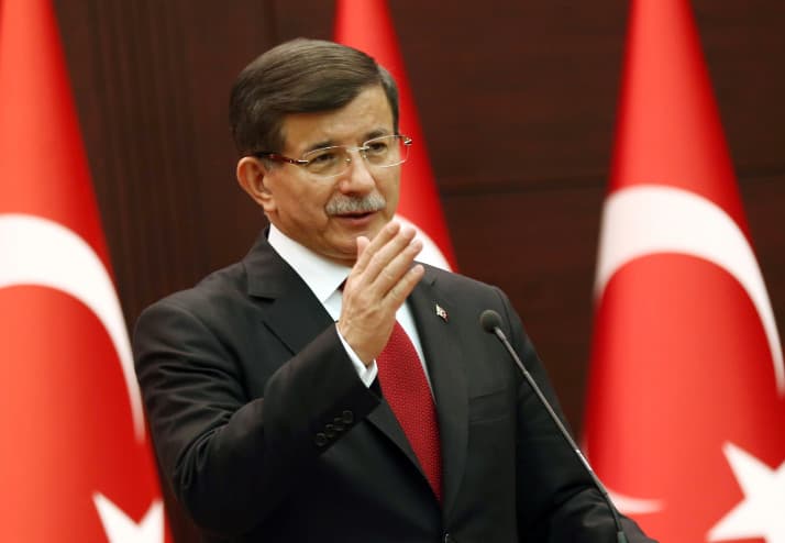 Turqi, Erdogan braktiset nga një tjetër figurë e rëndësishme e partisë së tij
