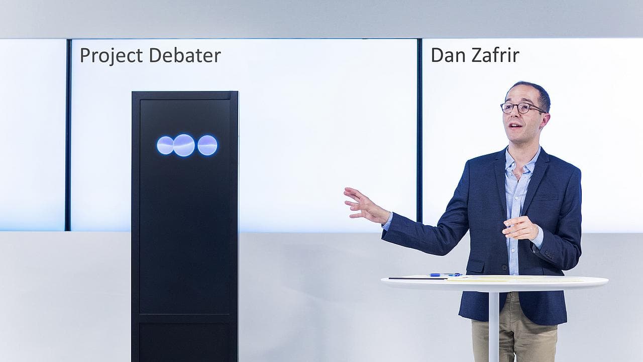 Të debatosh me një kompjuter...