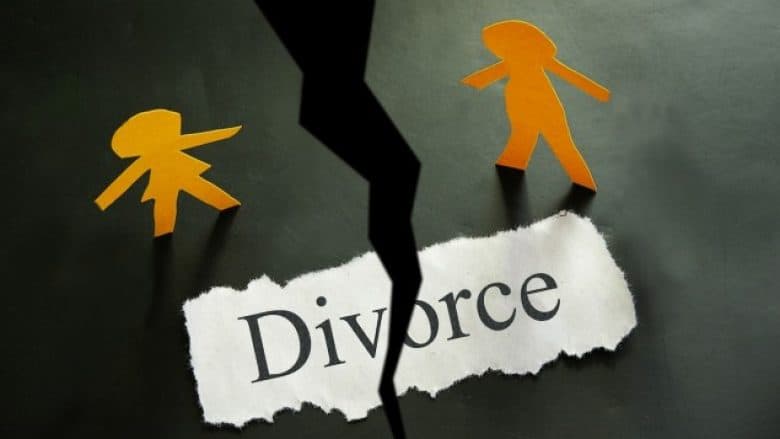 Po humbasin vlerat e familjes, 5650 divorce në vit (V IDEO)